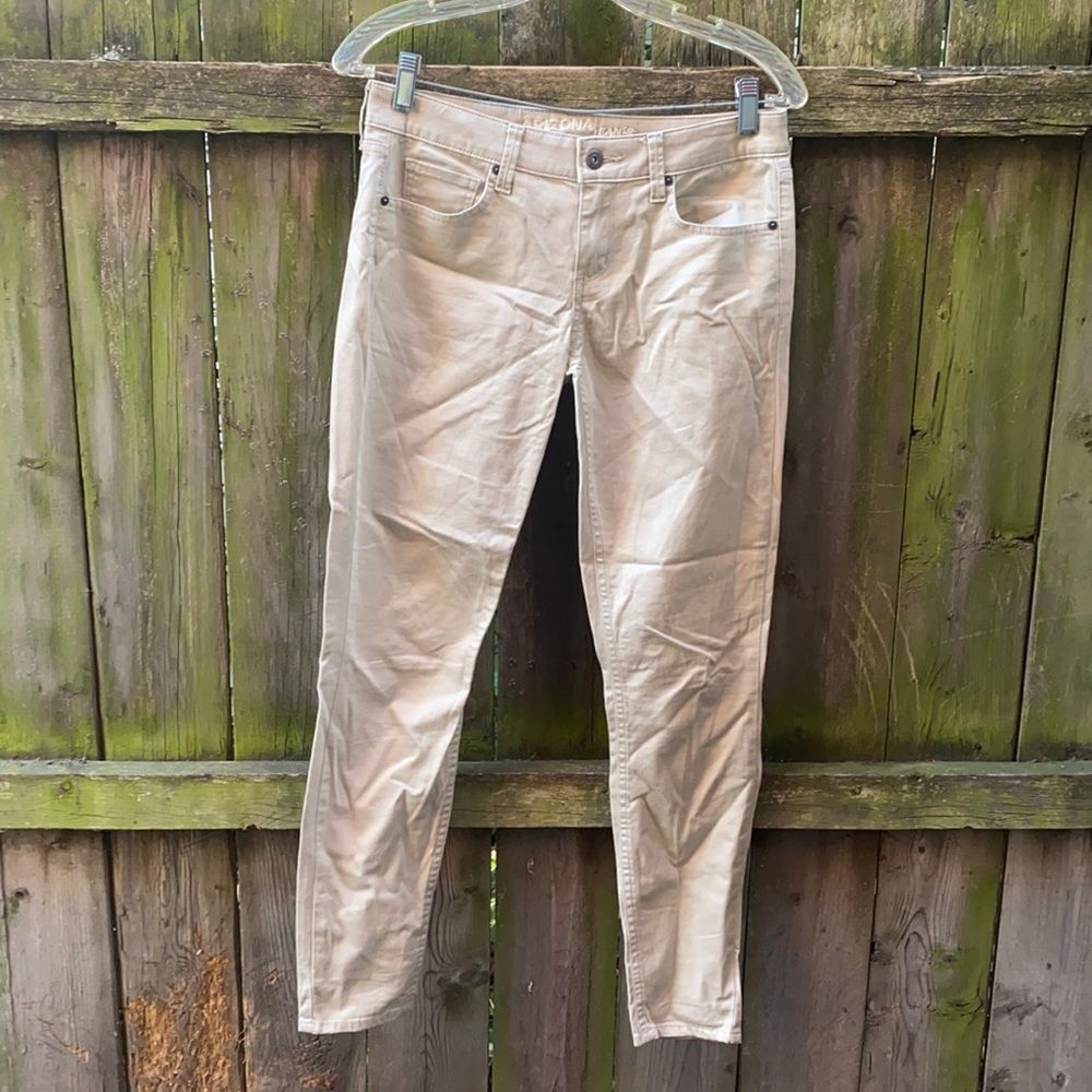 Arizona Jean Company tan skinny pants sz. 3